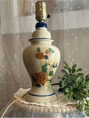Cream Floral Ceramic Table Lamp with Blue Trim